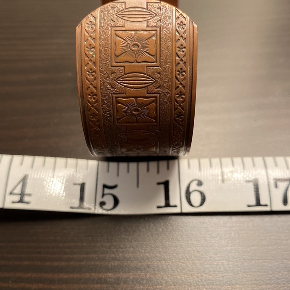 Vintage Solid Copper Cuff Bracelet - Picture 5 of 6